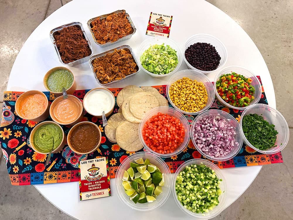 Buffet de traiteur Los TNT Tacos